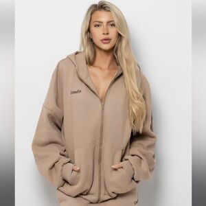 Like New Viral New Comfrt Cloud Zip Hoodie Latte Size Small Unisex